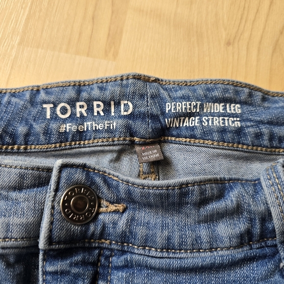Torrid Perfect Wide Leg Vintage Stretch Jeans Size 24 Regular - Picture 10 of 12